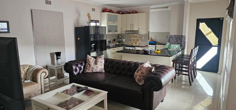 3 Bedroom Property for Sale in Sandown Western Cape